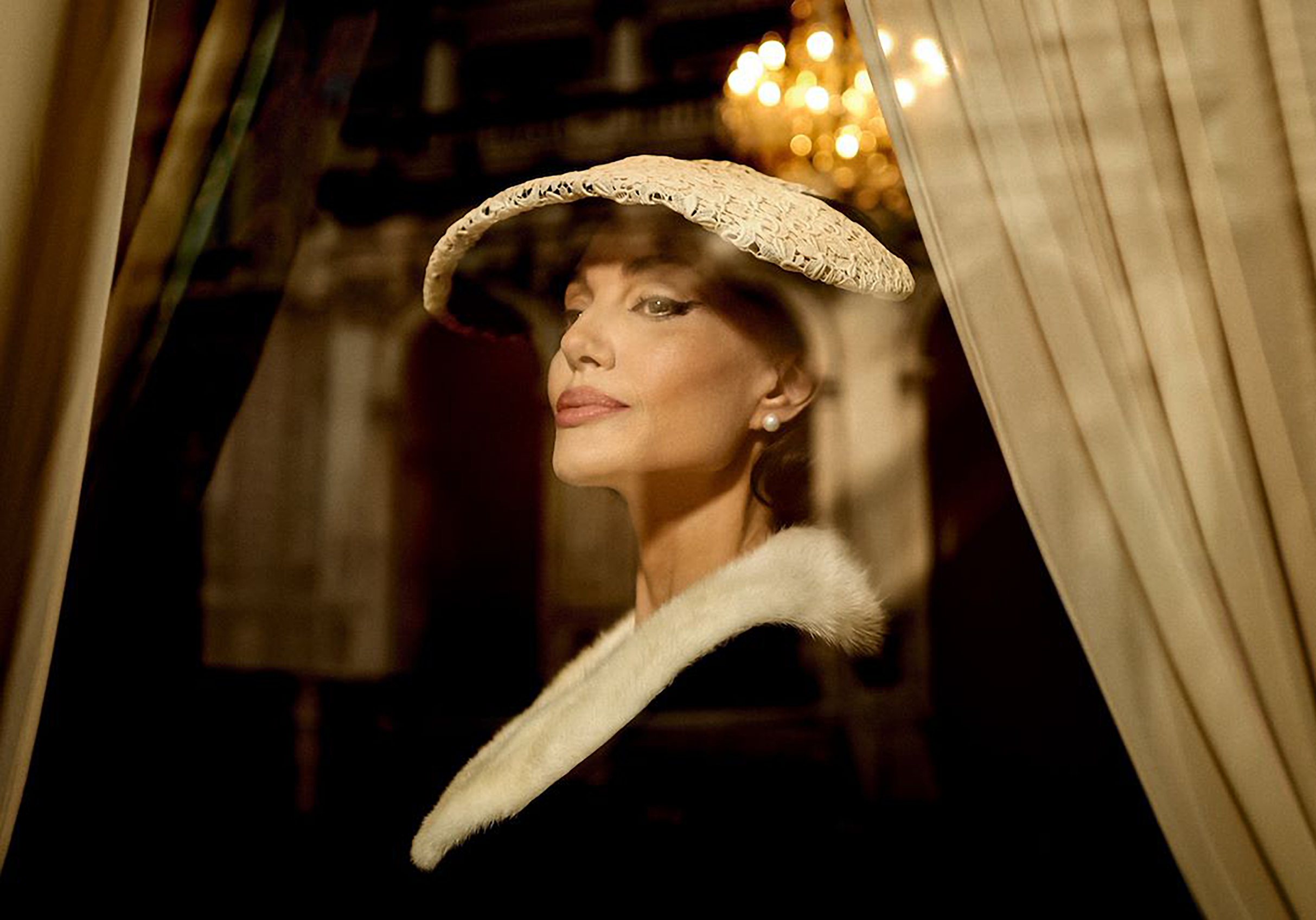 Experience Maria at Caprera Openluchttheater!