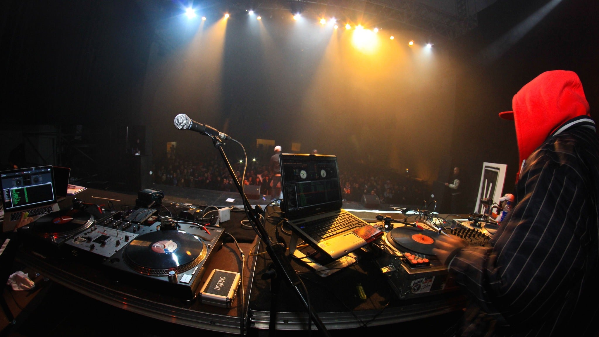 WINNTERZUKO Live Hip-Hop Show in Roubaix